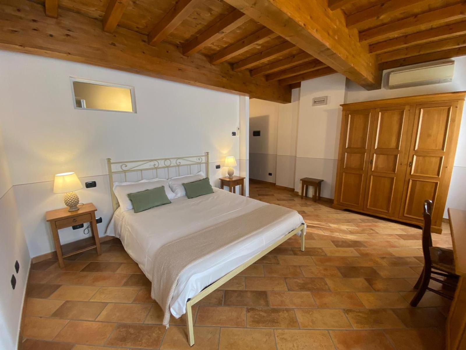 Bed and Breakfast Locanda Corte Ruspecchio Quattro Castella Екстер'єр фото